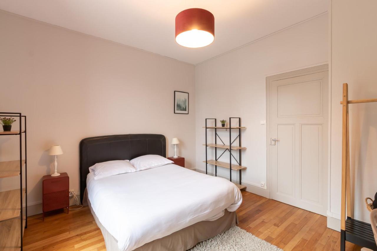 & Confort - Proche Centre-ville , Parking Appartement Tournus